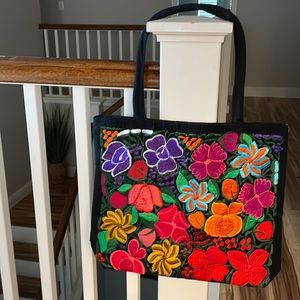 Large tote bags embroidered
